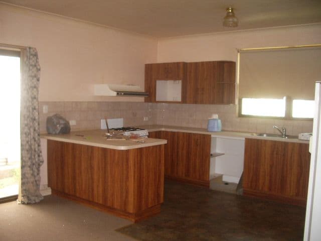 124 Patton Street, BROKEN HILL NSW 2880, Broken Hill - Thumbnail 4