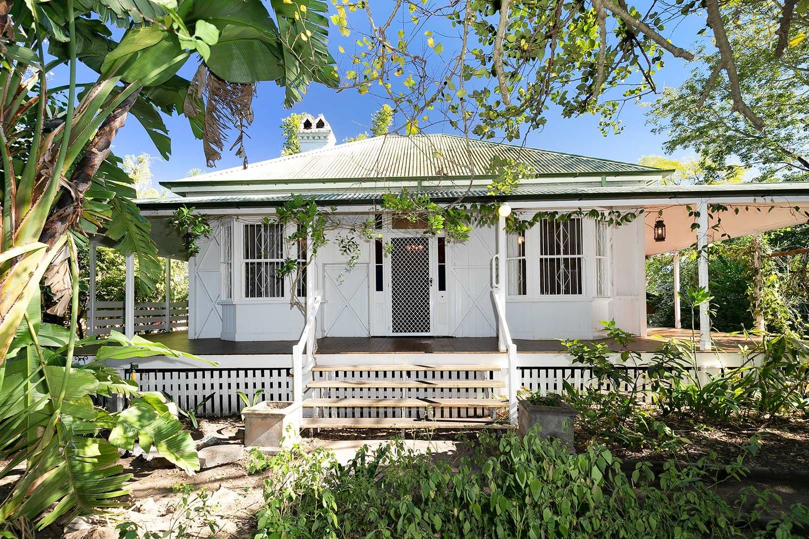 9 Hazelmere Parade, Sherwood QLD 4075, Sherwood - Thumbnail 2