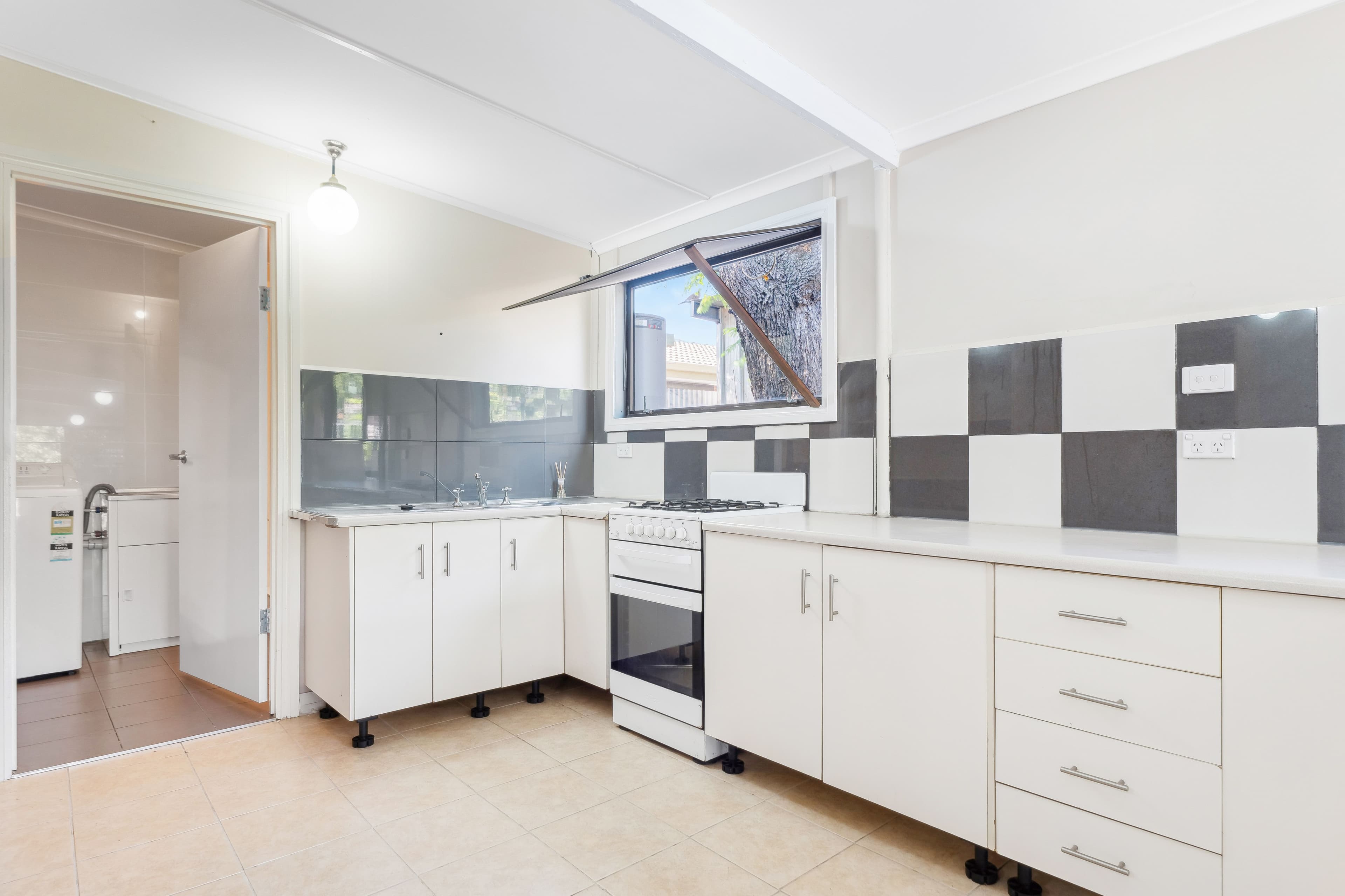 59 Edward Street, Ottoway SA 5013, Ottoway - Thumbnail 8