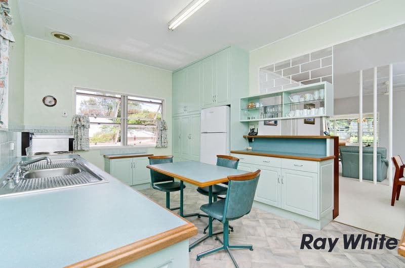 80 Pangeza Street, STAFFORD HEIGHTS QLD 4053, Stafford Heights - Thumbnail 7