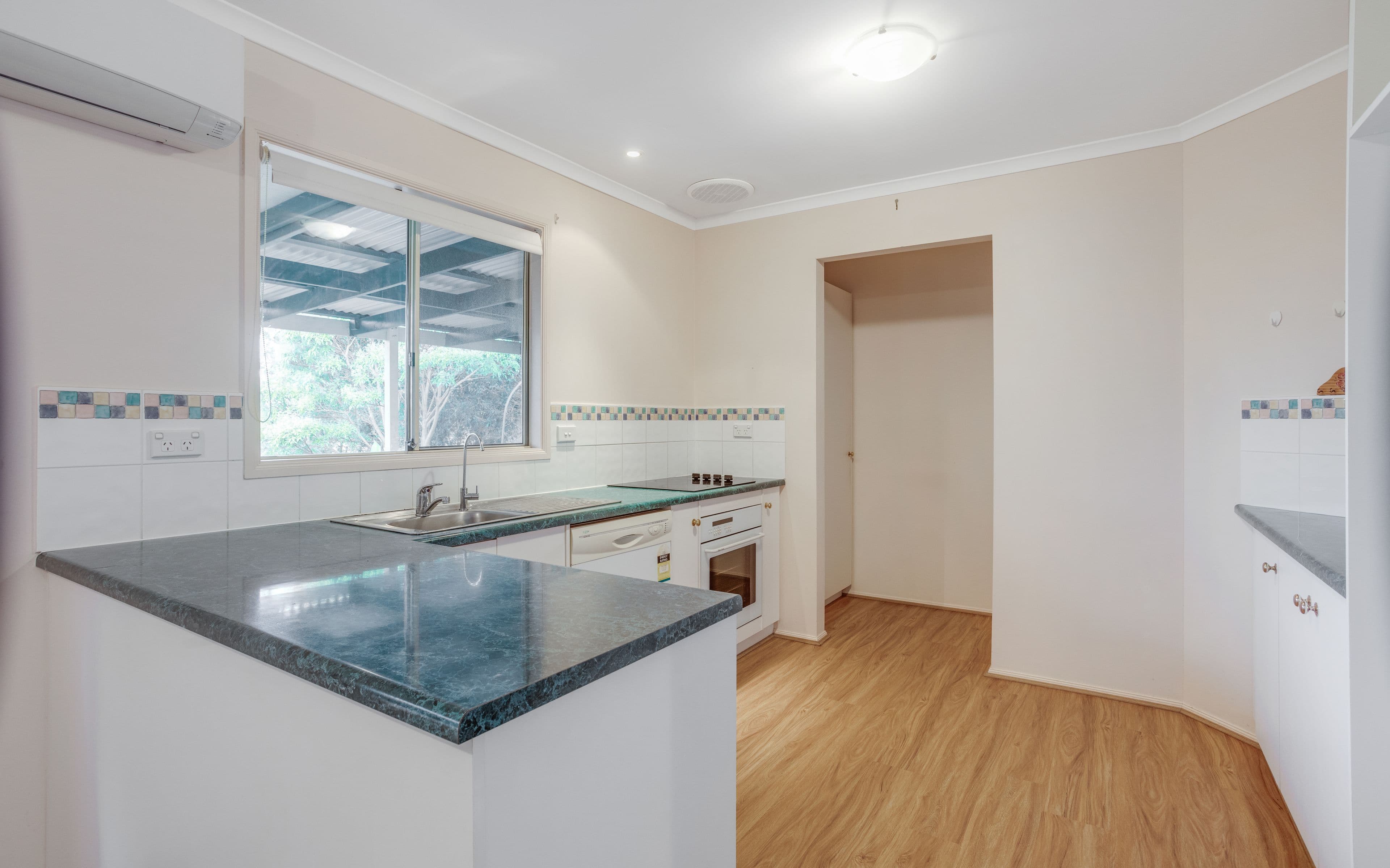 3 Rymill Avenue, Encounter Bay SA 5211, Encounter Bay - Thumbnail 6
