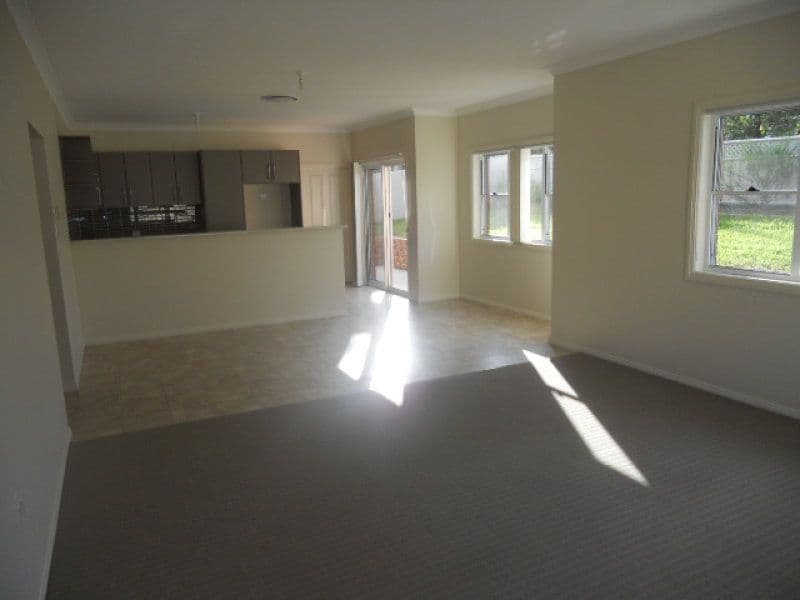Unit 1 5a Kookaburra Street, PARKES NSW 2870, Parkes - Thumbnail 2