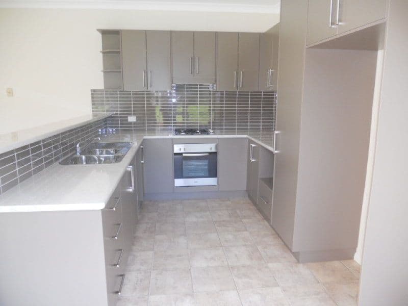 Unit 1 5a Kookaburra Street, PARKES NSW 2870, Parkes - Thumbnail 3