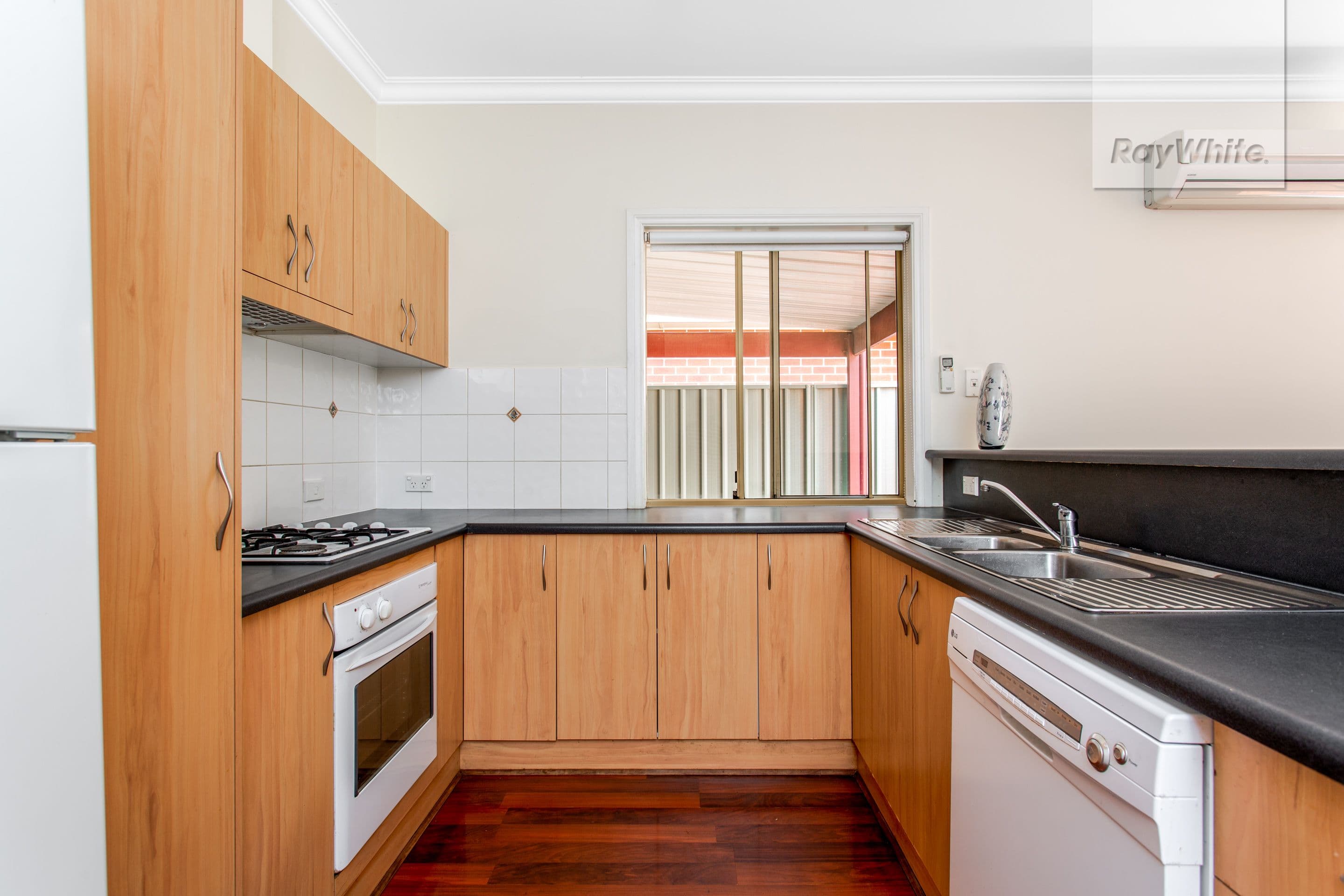 5 Silverbirch Place, Mawson Lakes SA 5095, Mawson Lakes - Thumbnail 2