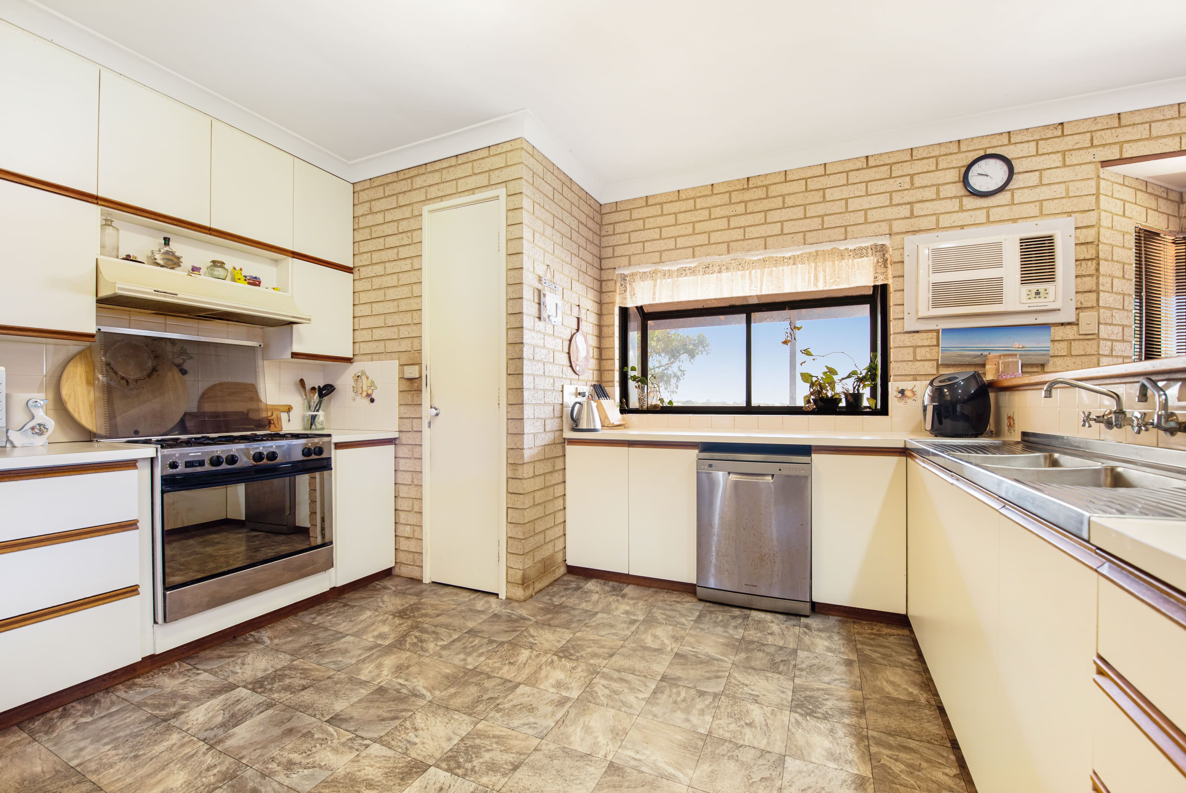 29 Drabble Road, Waggrakine WA 6530, Waggrakine - Thumbnail 8