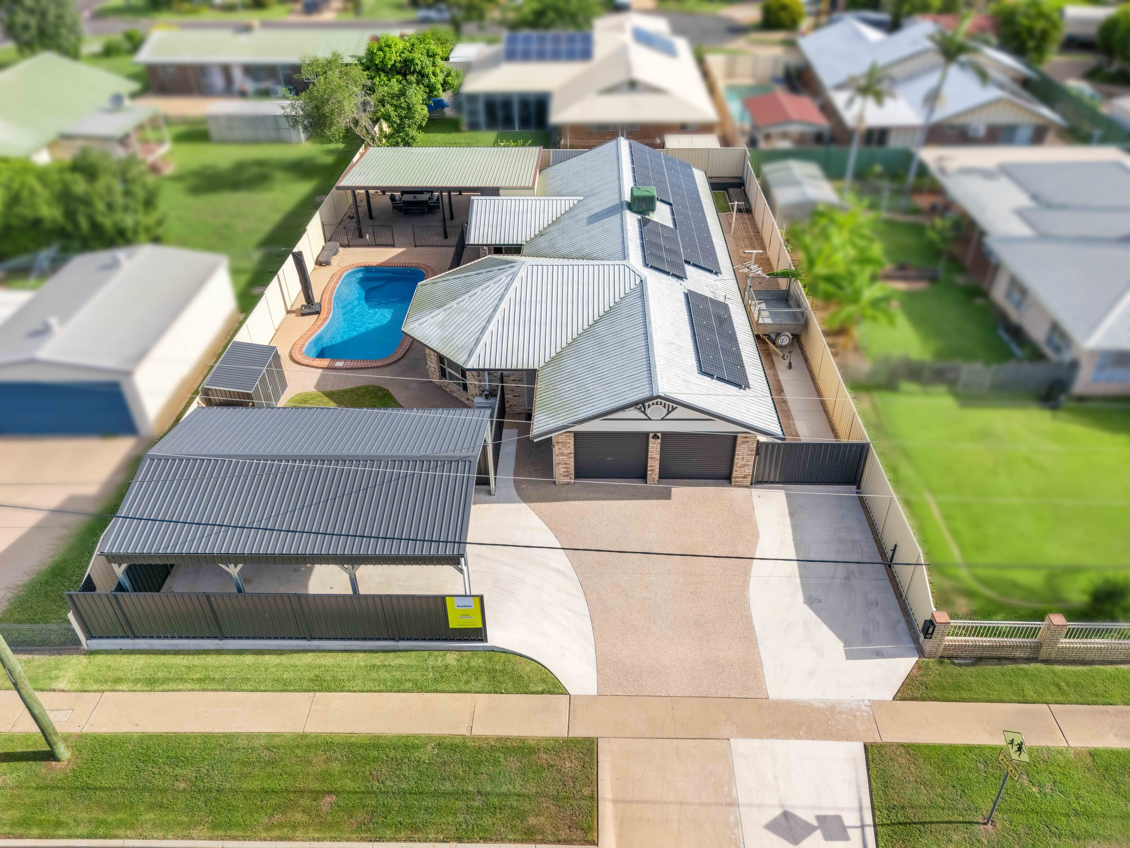 77 Gray Street, Emerald QLD 4720, Emerald - Image 1