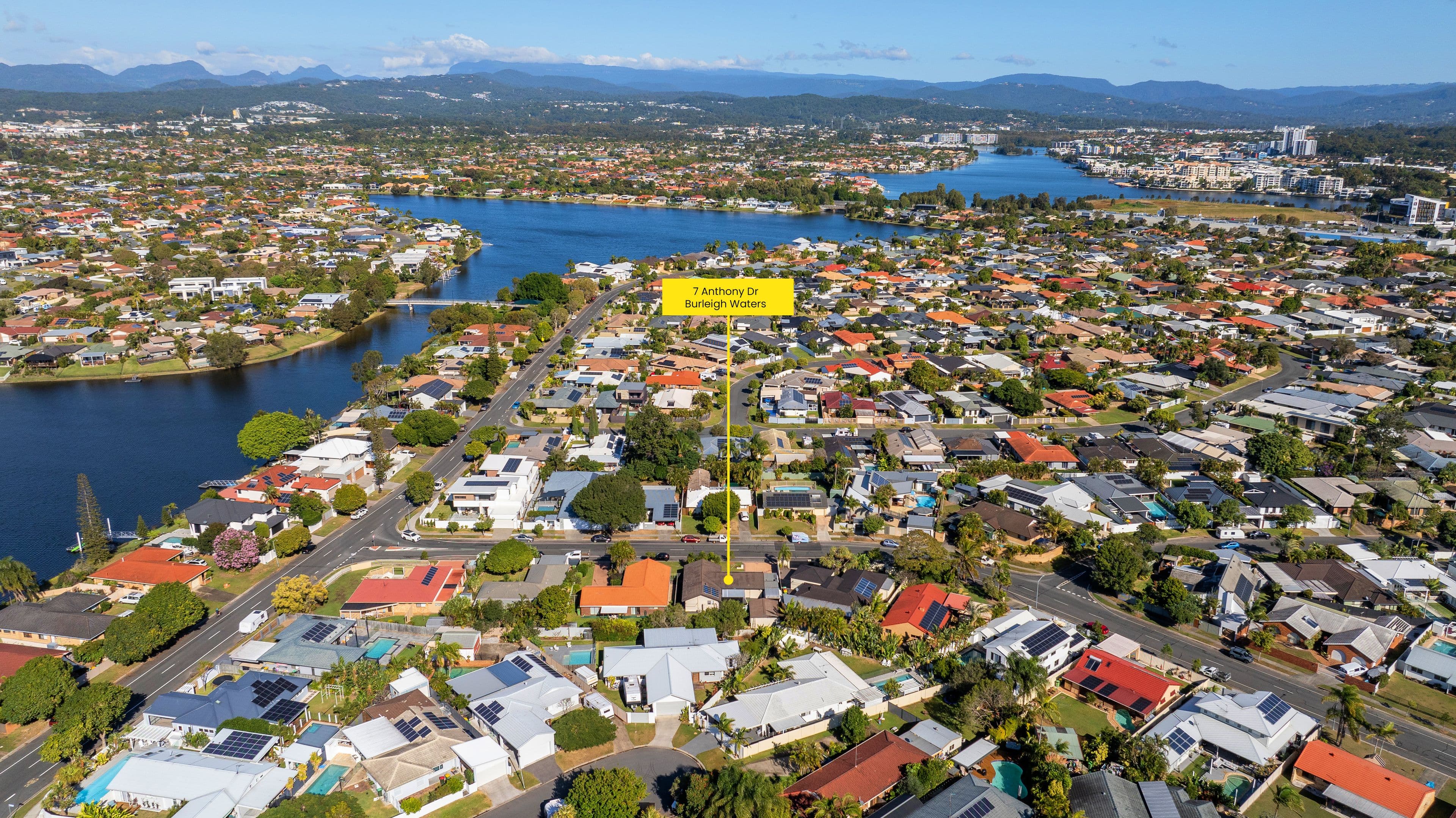 7 Anthony Drive, Burleigh Waters QLD 4220, Burleigh Waters - Thumbnail 3