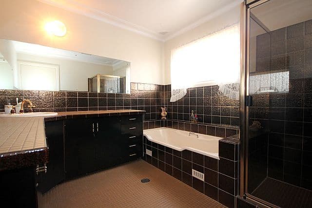 11 Allison Avenue, CONDELL PARK NSW 2200, Condell Park - Thumbnail 7