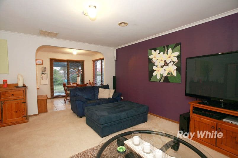 10 Dior Court, CRANBOURNE VIC 3977, Cranbourne West - Thumbnail 3