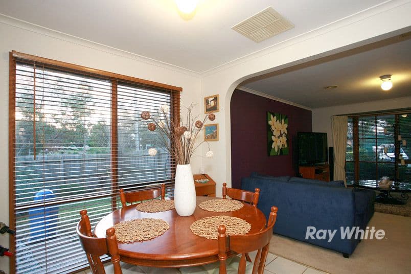 10 Dior Court, CRANBOURNE VIC 3977, Cranbourne West - Thumbnail 4