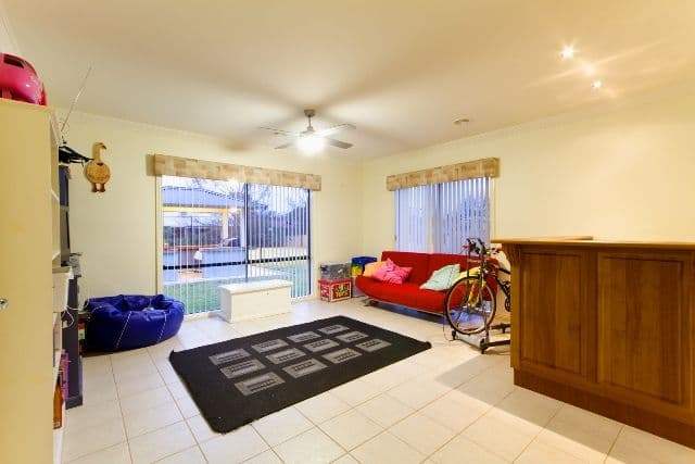 18 Parkfield Drive, WODONGA VIC 3690, Wodonga - Thumbnail 5