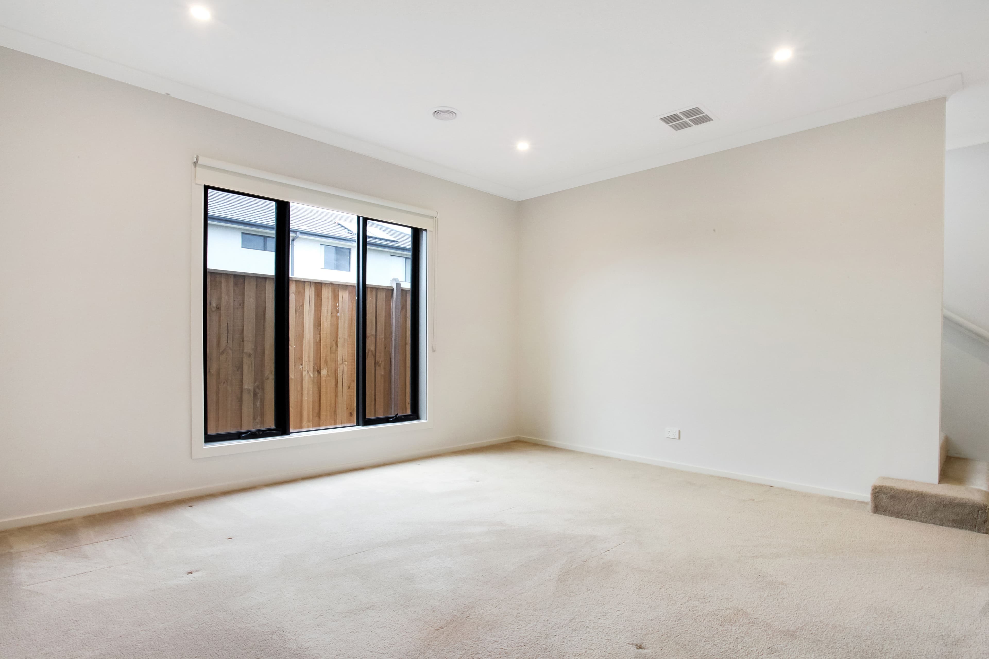 71 Stoneleigh Circuit, Williams Landing VIC 3027, Williams Landing - Thumbnail 3