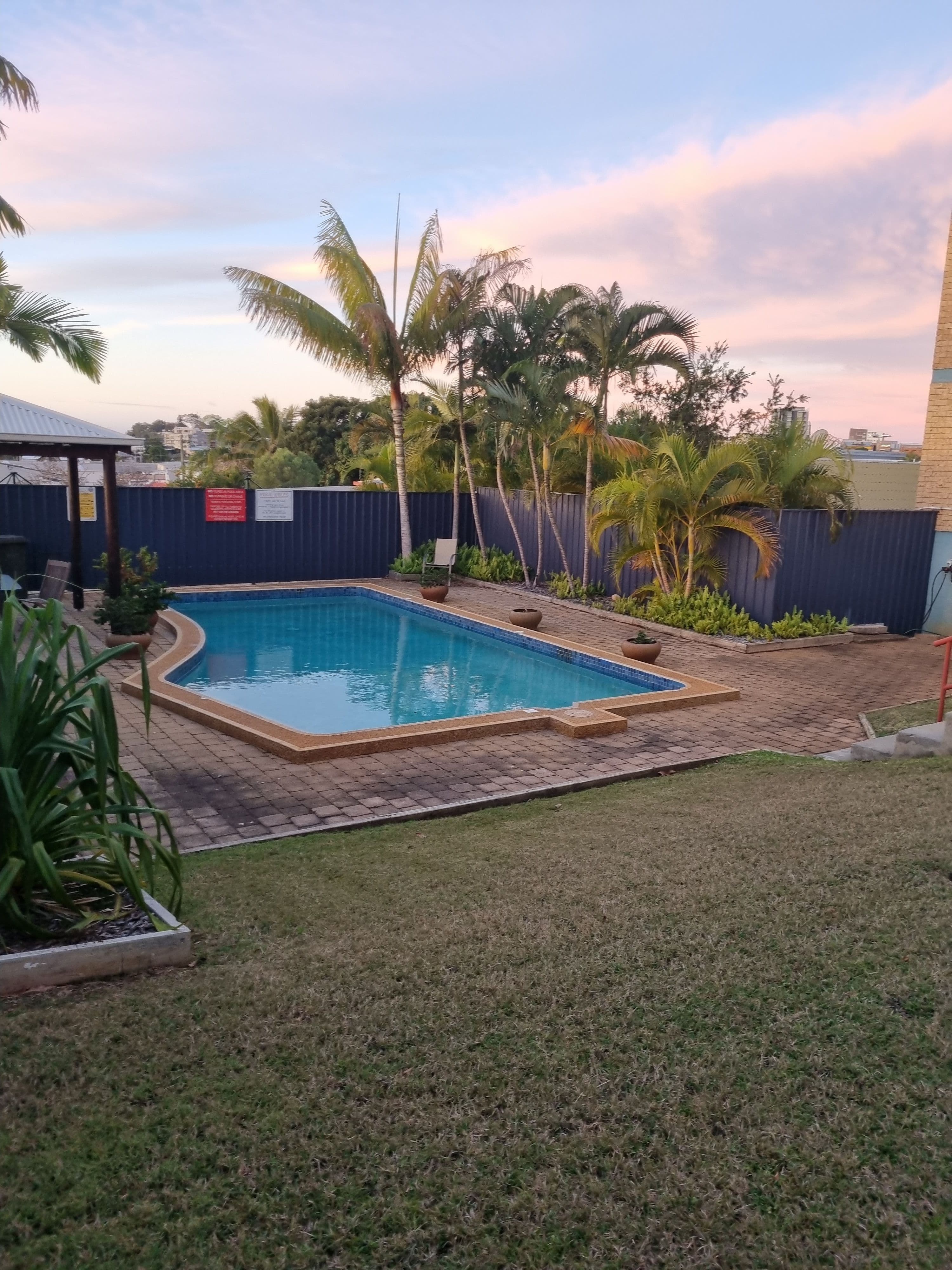 7 Kent Street, West Gladstone QLD 4680, West Gladstone - Image 1