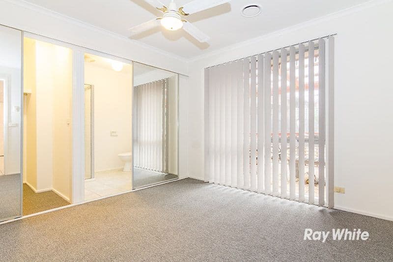34 Bernborough Avenue, Cranbourne West VIC 3977, Cranbourne West - Thumbnail 4