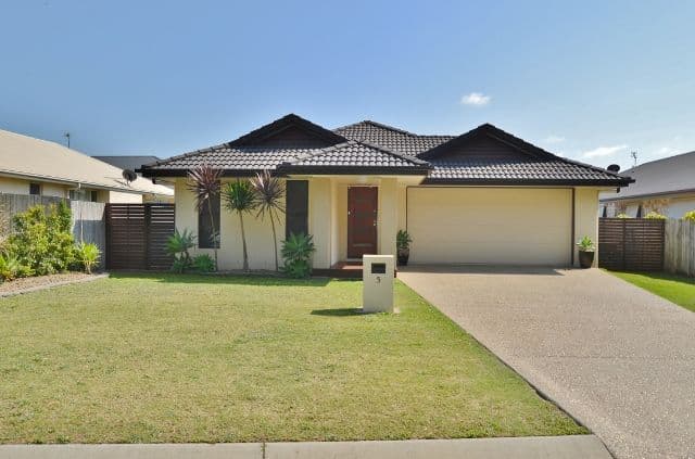 5 Parkside Drive, BEERWAH QLD 4519, Beerwah - Image 1