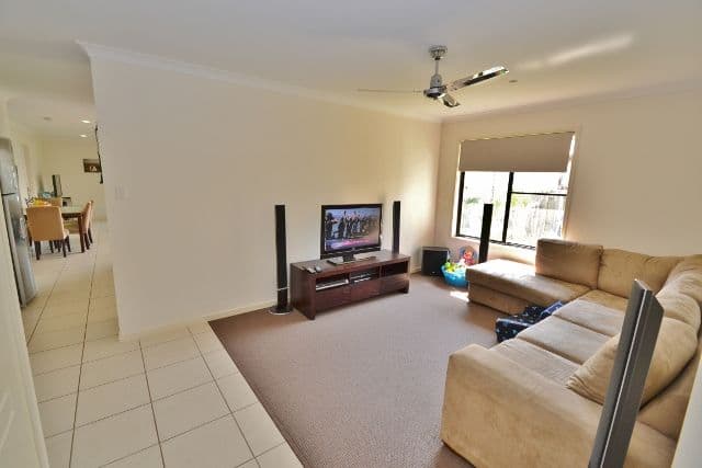 5 Parkside Drive, BEERWAH QLD 4519, Beerwah - Thumbnail 7
