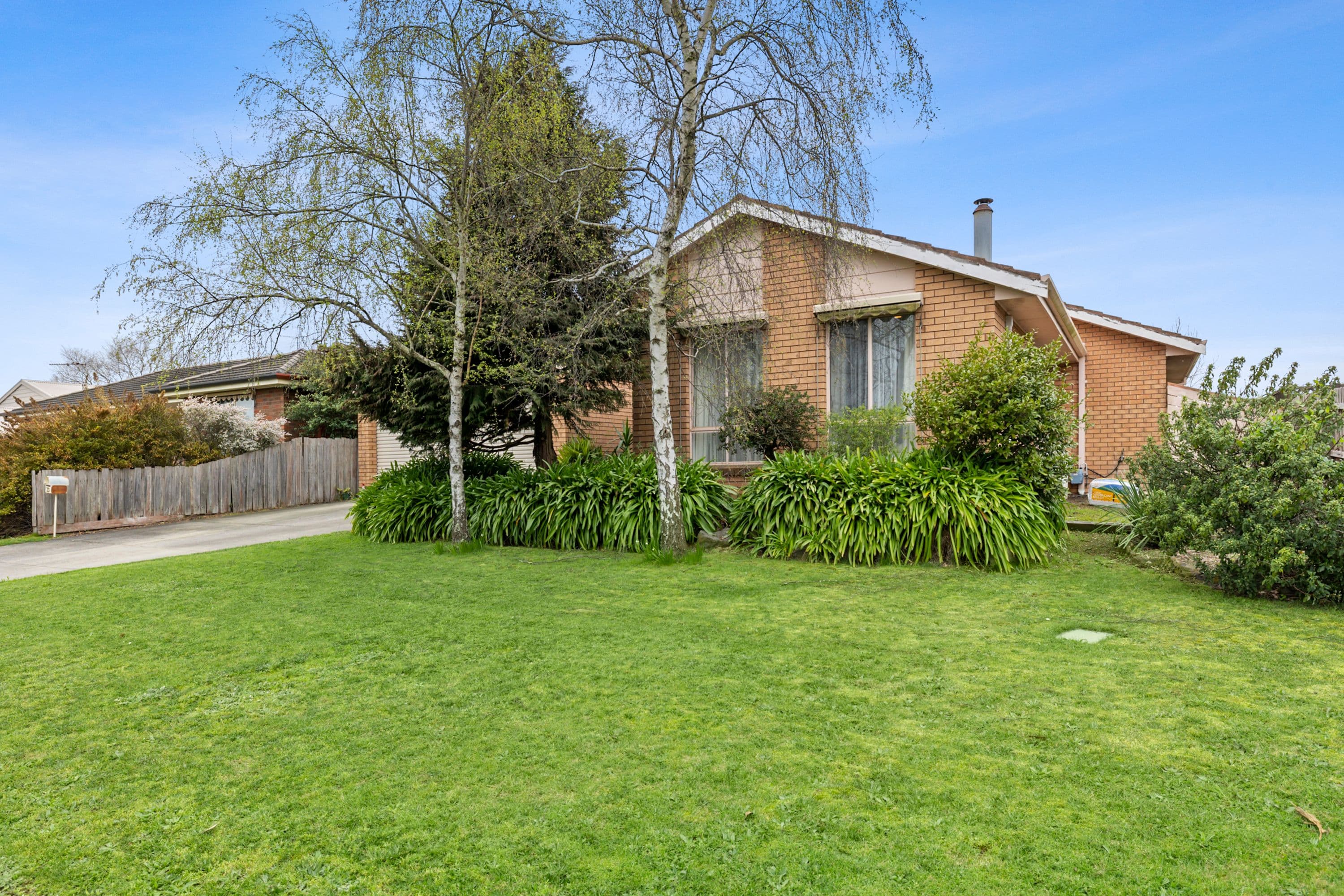 33 Towong Street, Alfredton VIC 3350, Alfredton - Image 1