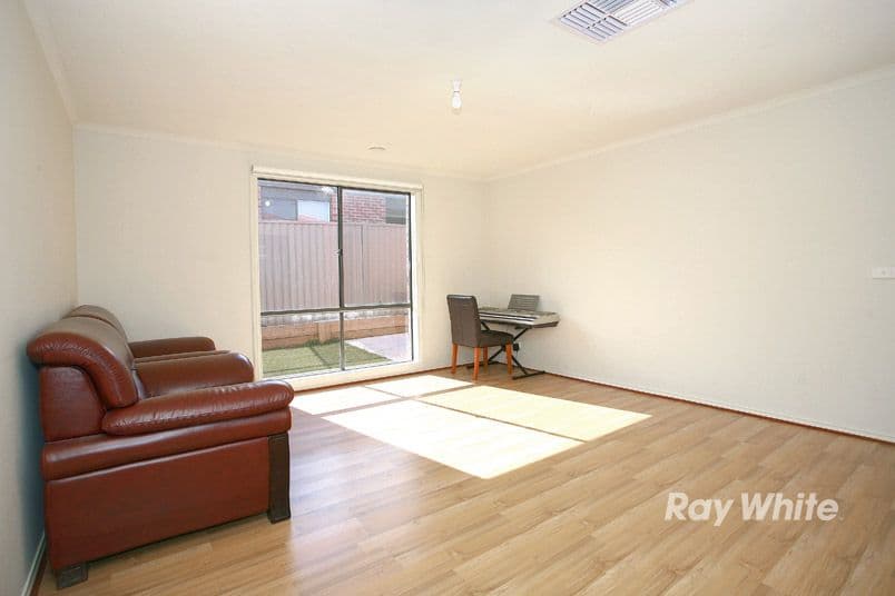 7 Pipetrack Circuit, CRANBOURNE EAST VIC 3977, Cranbourne East - Thumbnail 5