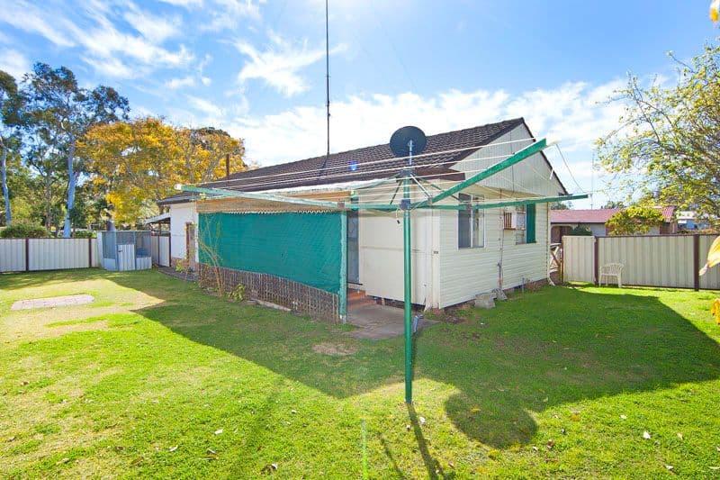 53 Dunvegan Street, MANNERING PARK NSW 2259, Mannering Park - Thumbnail 4