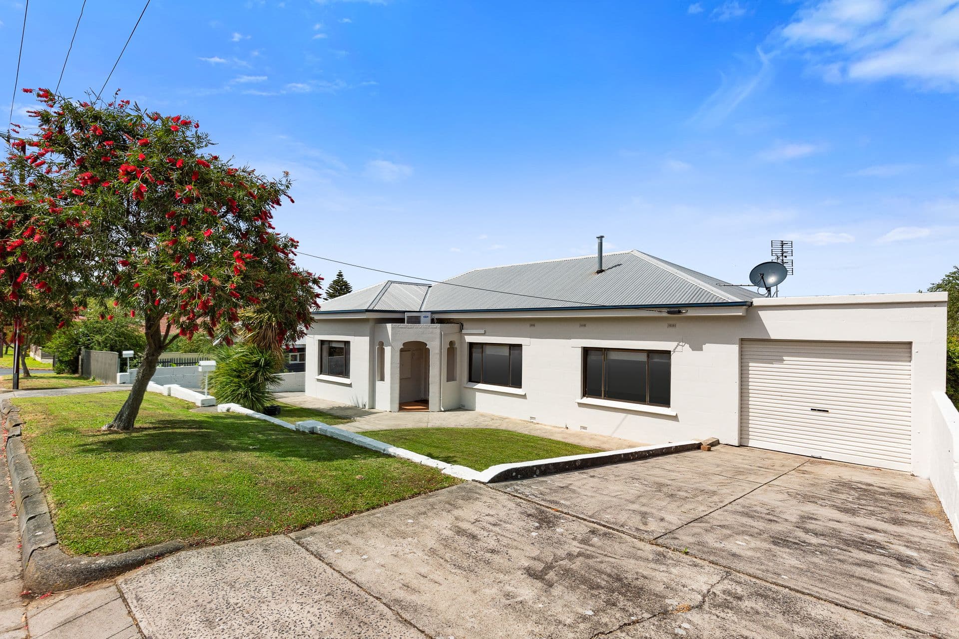 11 Montgomery Avenue, Mount Gambier SA 5290, Mount Gambier - Image 1