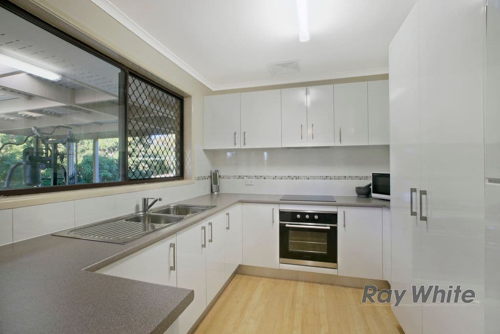 61 Spoonbill Street, Birkdale QLD 4159, Birkdale - Thumbnail 2
