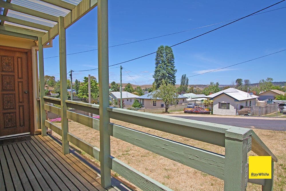 6 Alkoomi Place, Cooma NSW 2630, Cooma - Thumbnail 2