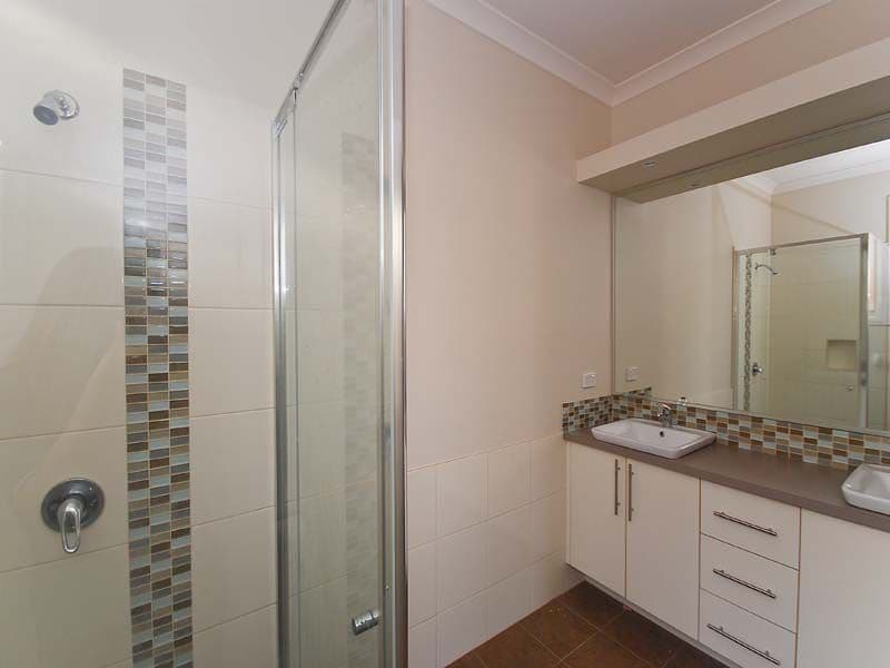 7 Eades Way, CRAIGIEBURN VIC 3064, Craigieburn - Thumbnail 2