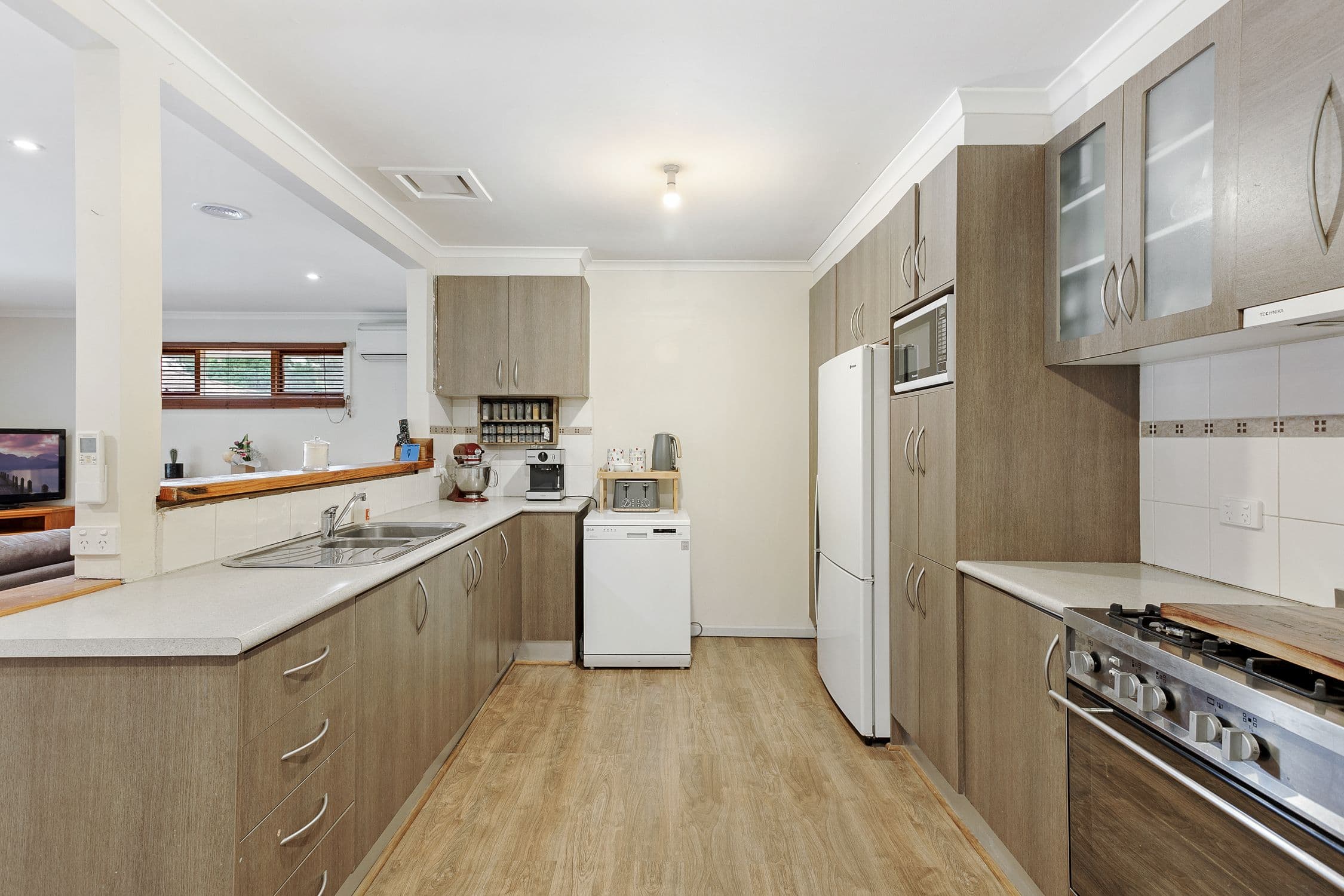 4 Witham Drive, Coldstream VIC 3770, Coldstream - Thumbnail 4