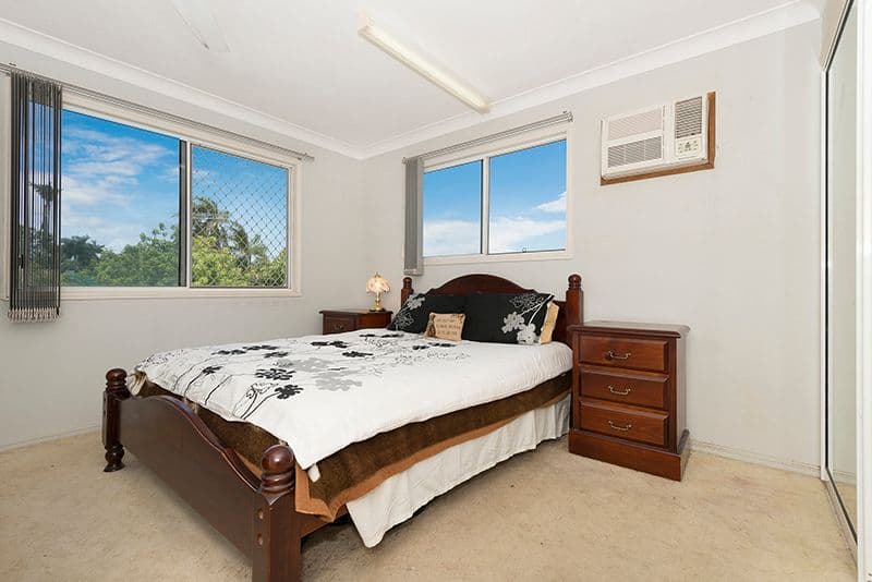 122 Miles Avenue, Kelso QLD 4815, Kelso - Thumbnail 5