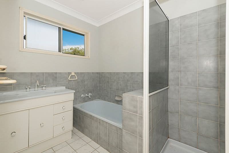 122 Miles Avenue, Kelso QLD 4815, Kelso - Thumbnail 7