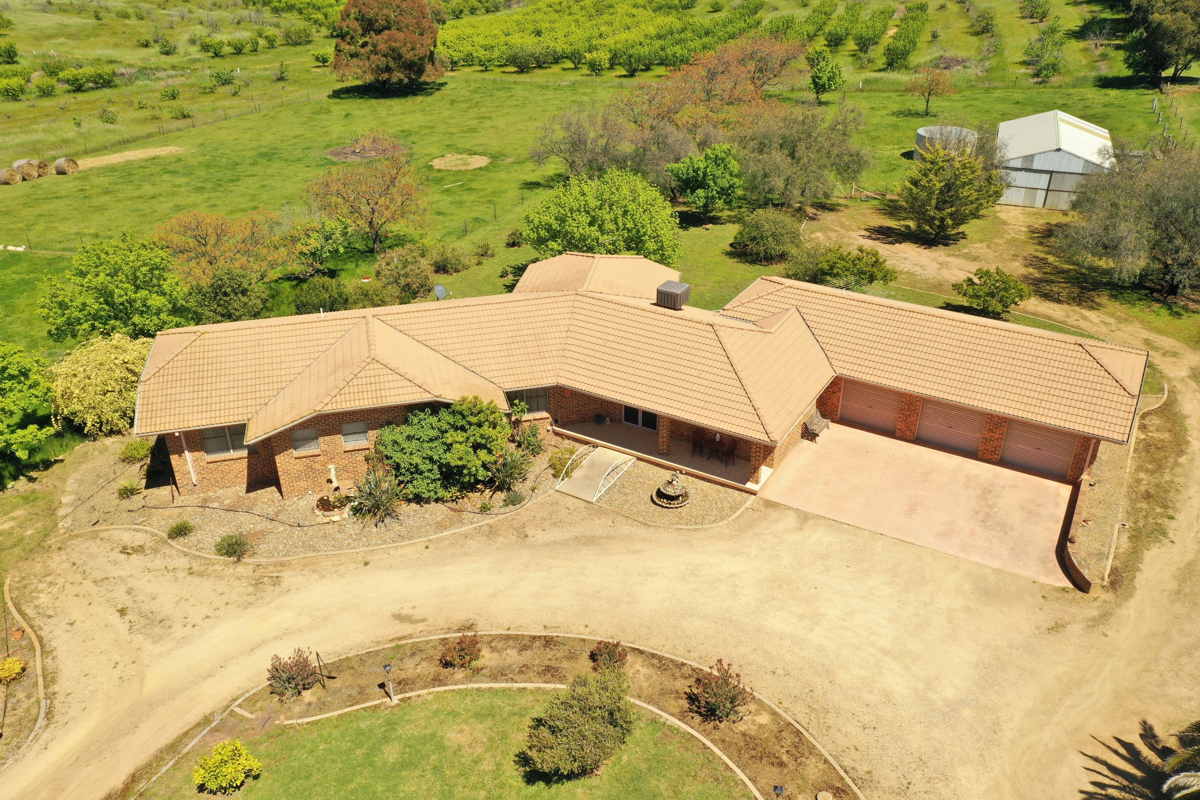 109 Hills Street, Young NSW 2594, Young - Thumbnail 2