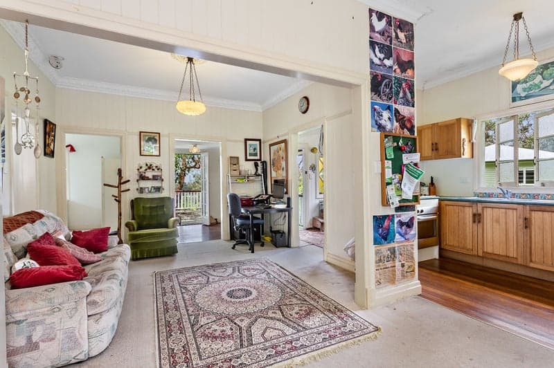 42 Grand Parade, Ashgrove - Thumbnail 5