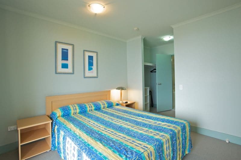 606 'Neptune Resort' 30 Surf Parade, BROADBEACH QLD 4218, Broadbeach - Thumbnail 4