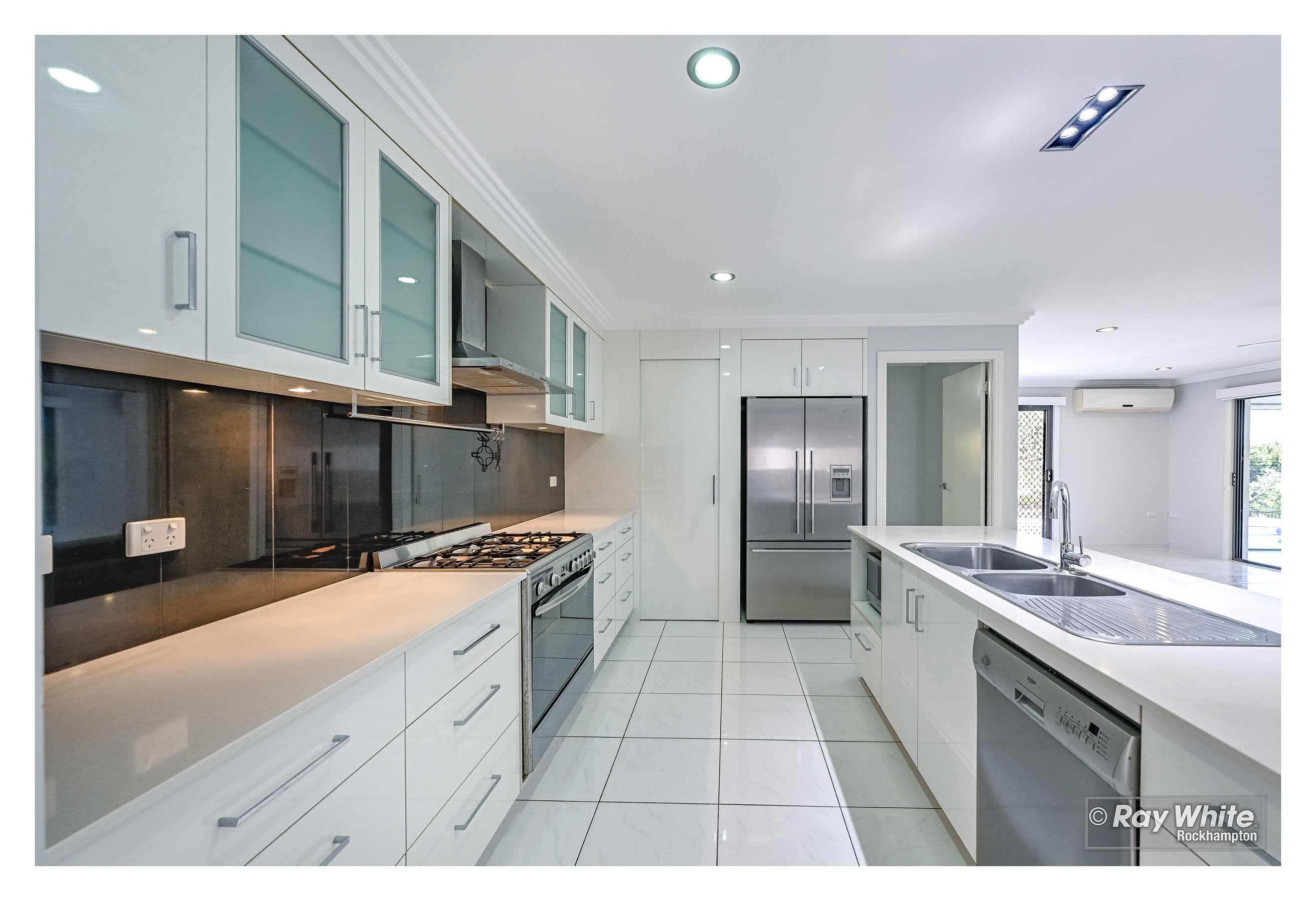17 Woodford Way, Norman Gardens QLD 4701, Norman Gardens - Thumbnail 3