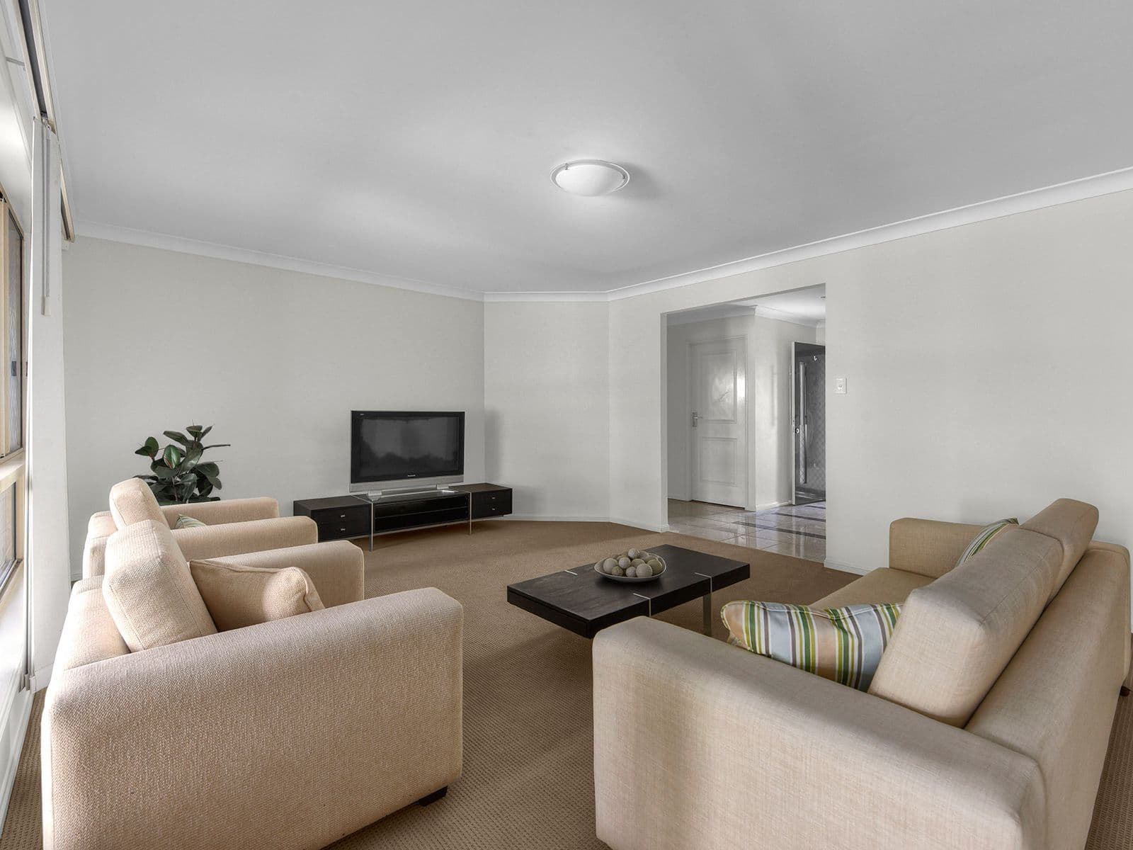 2 Cassia Street, Bridgeman Downs QLD 4035, Bridgeman Downs - Thumbnail 2