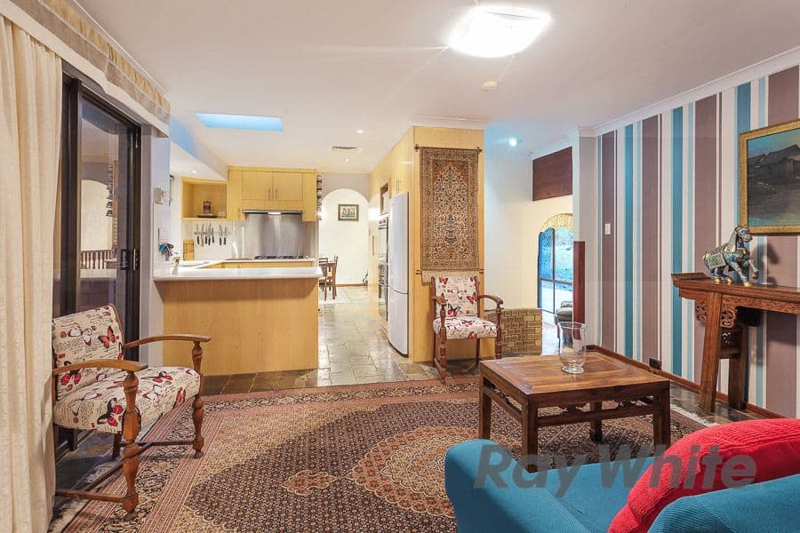 16 Buckingham Crescent, KARDINYA WA 6163, Kardinya - Thumbnail 5