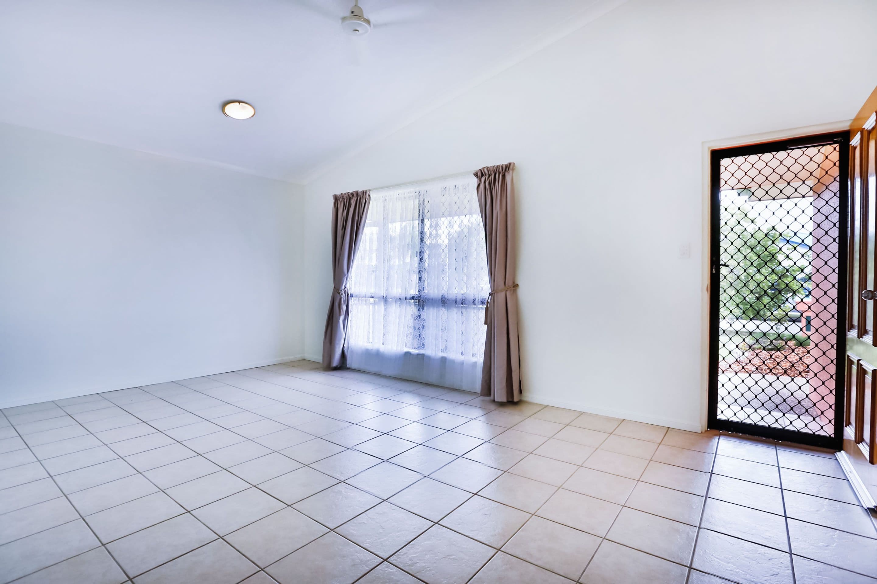 57 Bamboo Crescent, Mount Louisa QLD 4814, Mount Louisa - Thumbnail 5