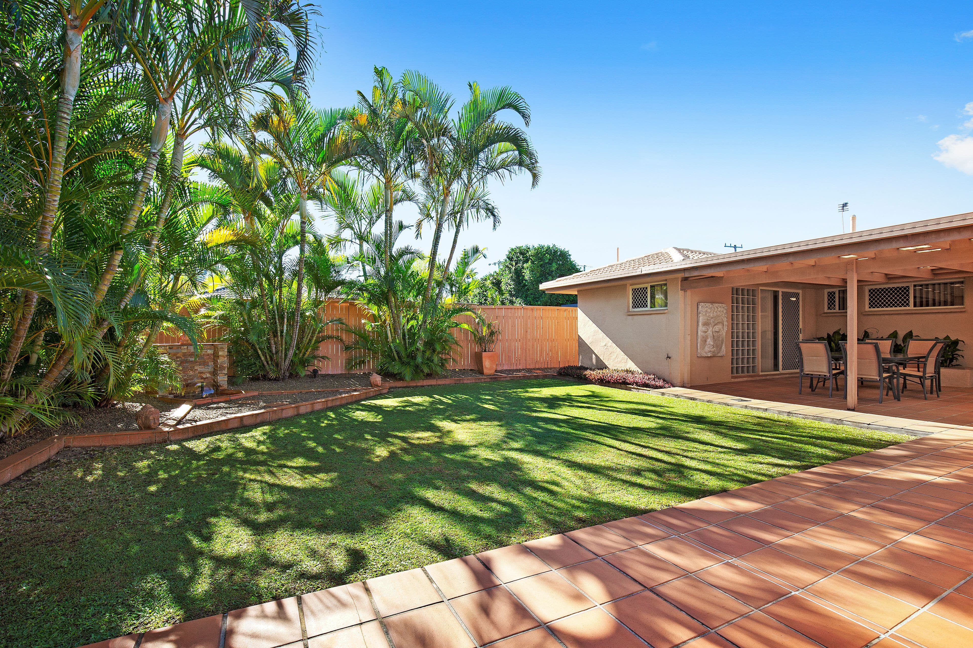 39 Bordeaux Parade, Mermaid Waters QLD 4218, Mermaid Waters - Thumbnail 7