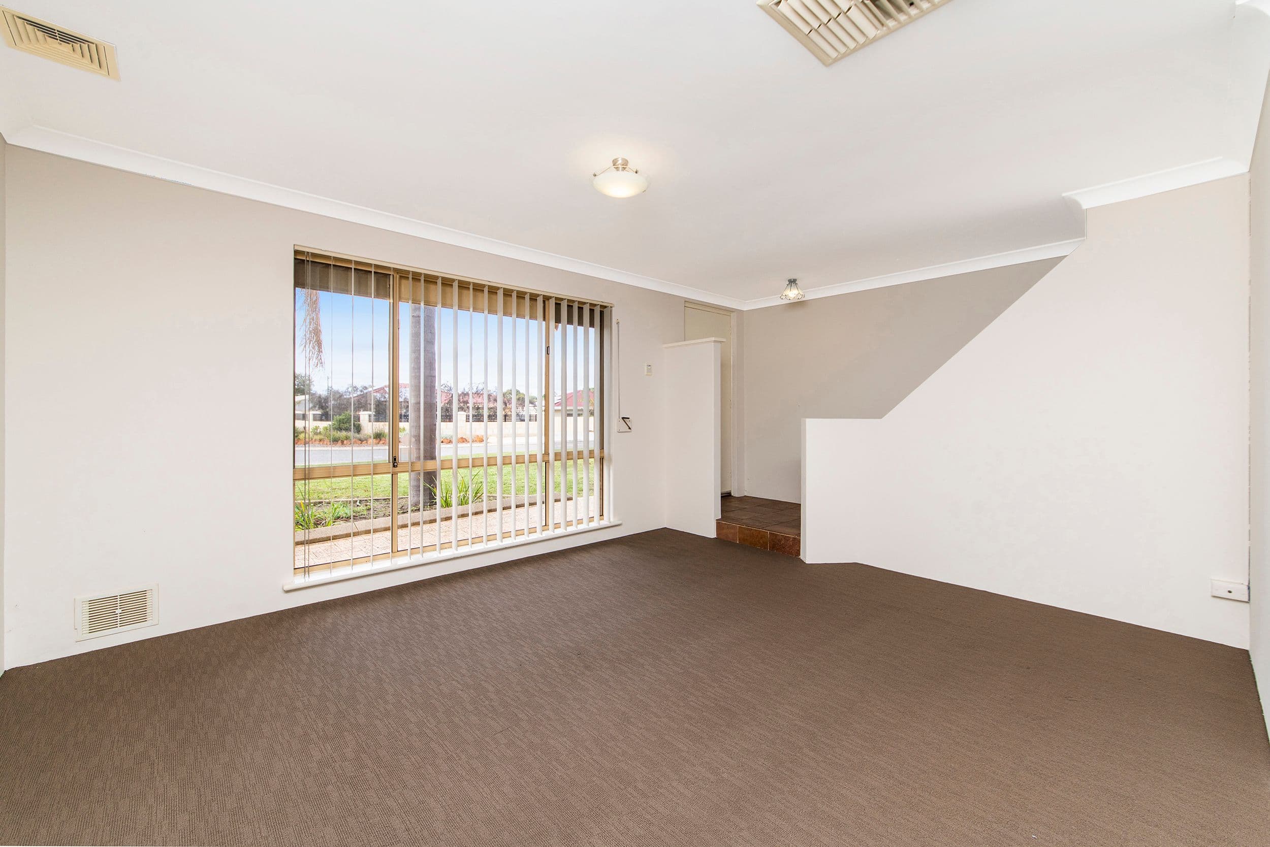 15 Lacey Court, Parmelia WA 6167, Parmelia - Thumbnail 7