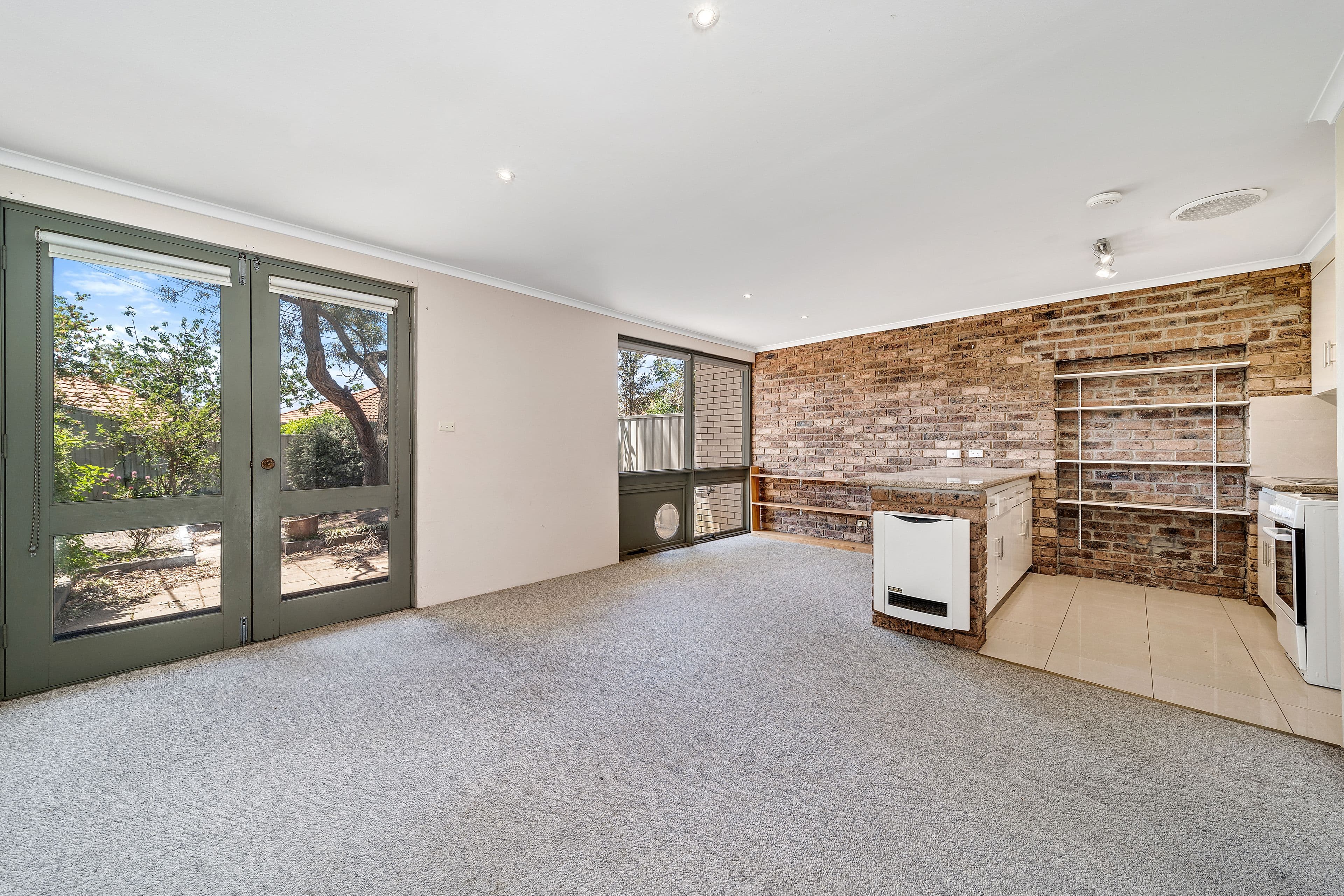 20A & 20B Wenholz Street, Farrer ACT 2607, Farrer - Thumbnail 3