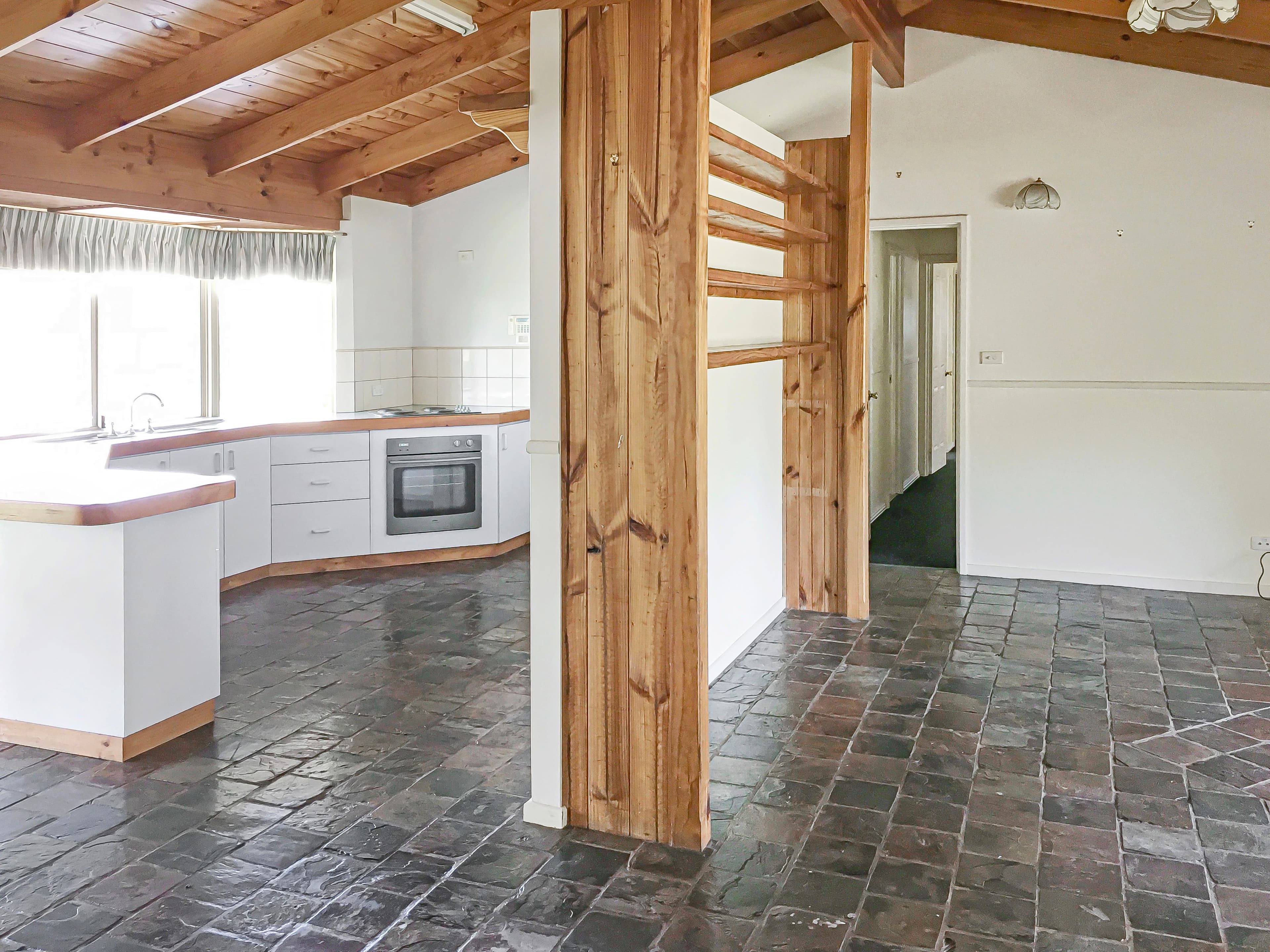 86 Katoomba Street, Orana WA 6330, Orana - Thumbnail 3