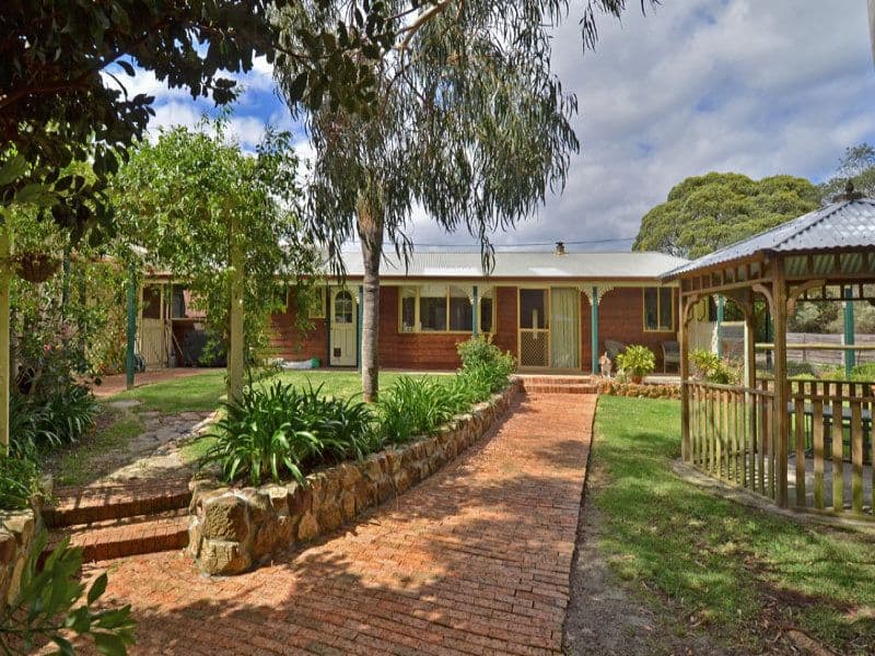 86 Katoomba Street, Orana WA 6330, Orana - Thumbnail 8