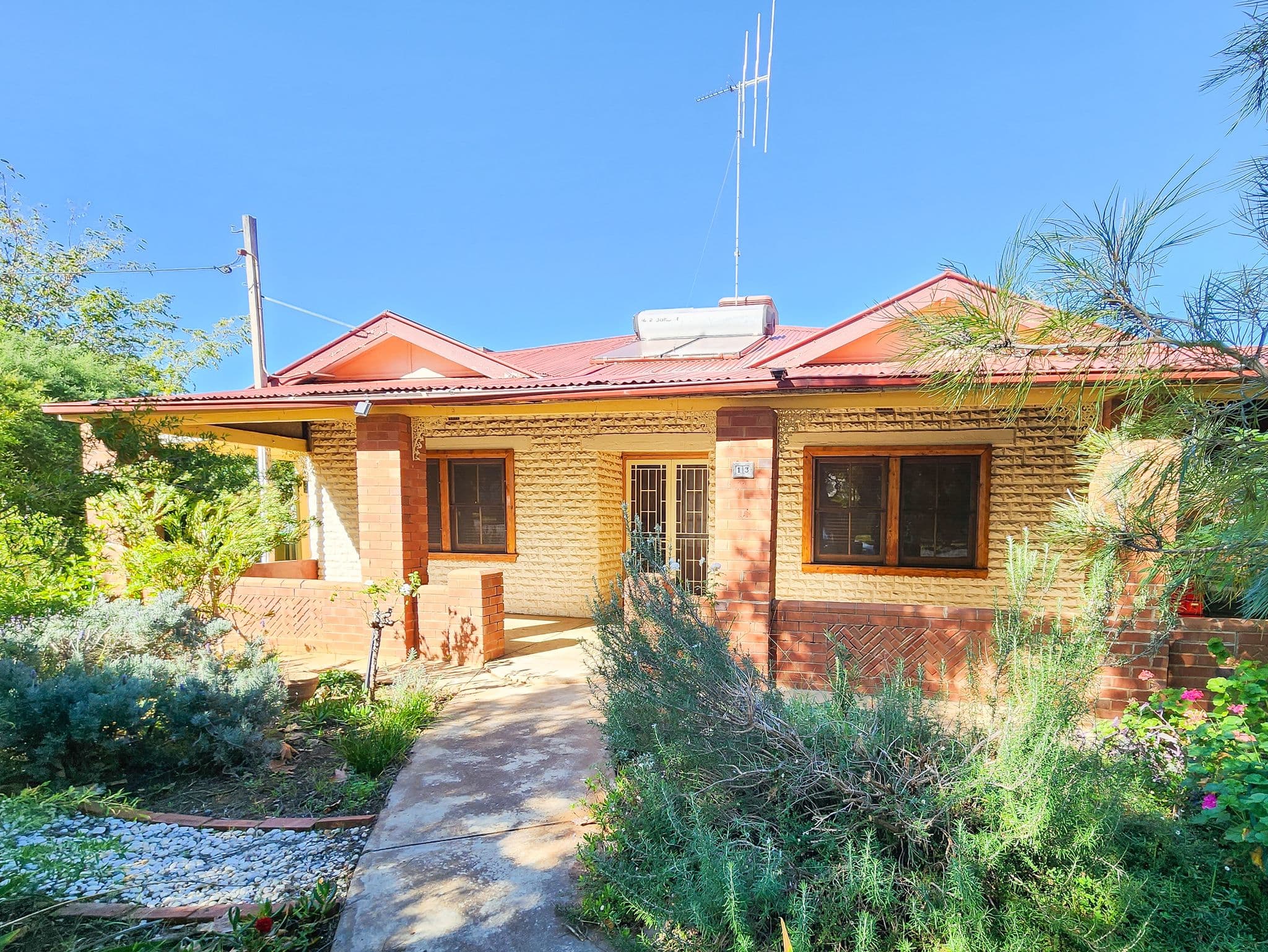 13 Mitchell Street, Parkes NSW 2870, Parkes - Image 1