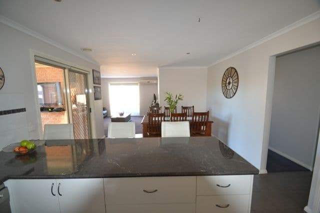 6 Grange Court, ECHUCA VIC 3564, Echuca - Thumbnail 6