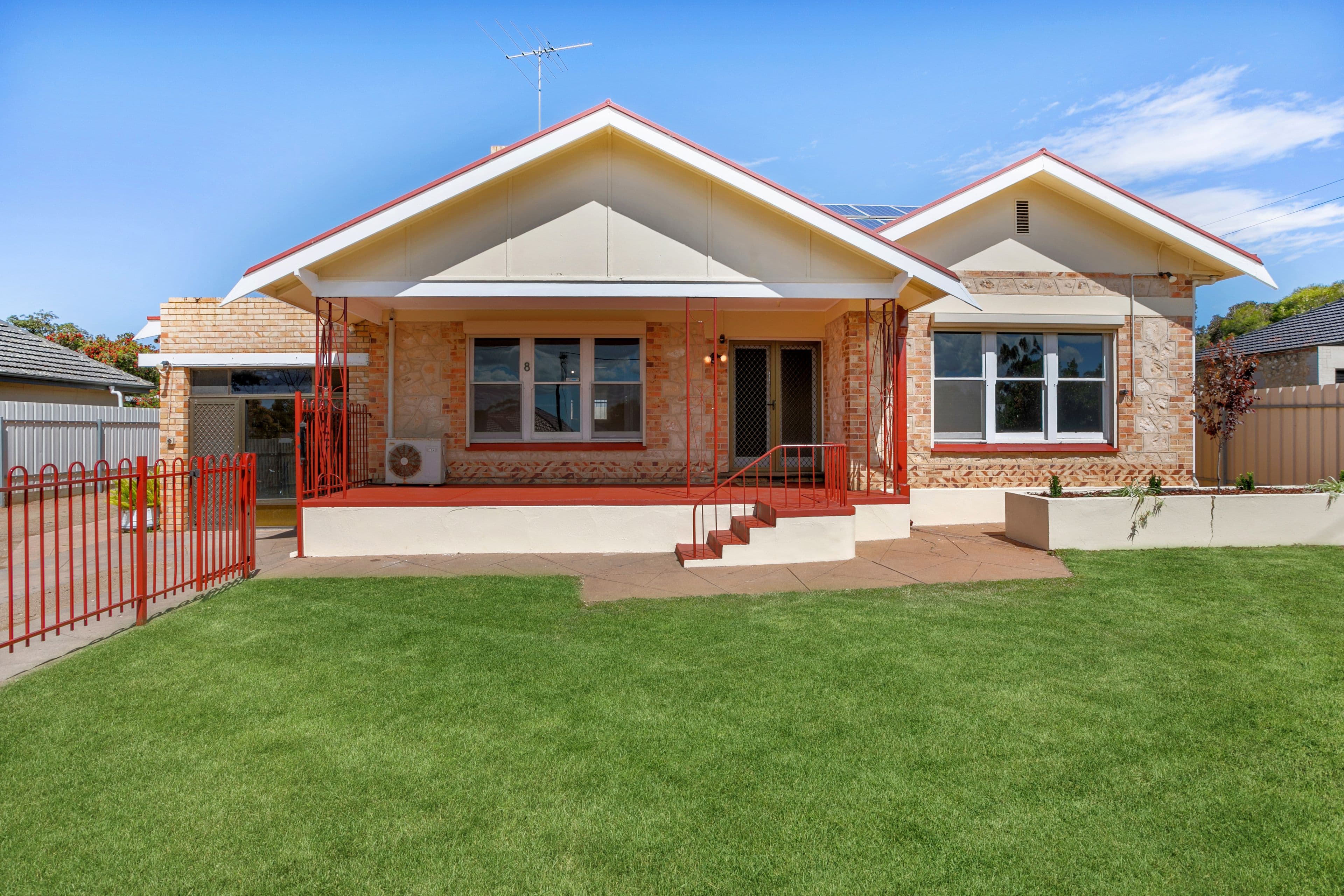 8 Gray Street, Murray Bridge SA 5253, Murray Bridge - Image 1
