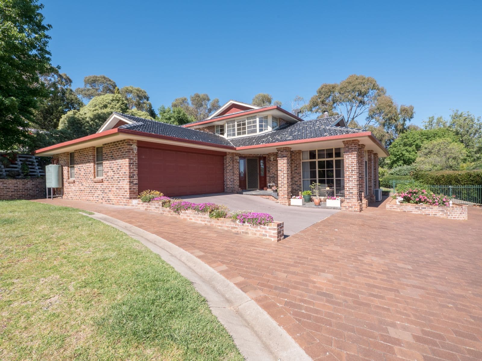 33 Bishop Crescent, Armidale - Image 1