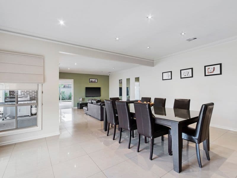 3 Terrington Place, Melton West VIC 3337, Melton West - Thumbnail 3