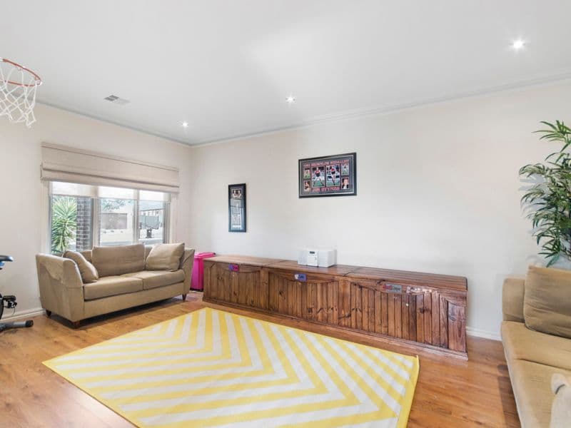 3 Terrington Place, Melton West VIC 3337, Melton West - Thumbnail 6