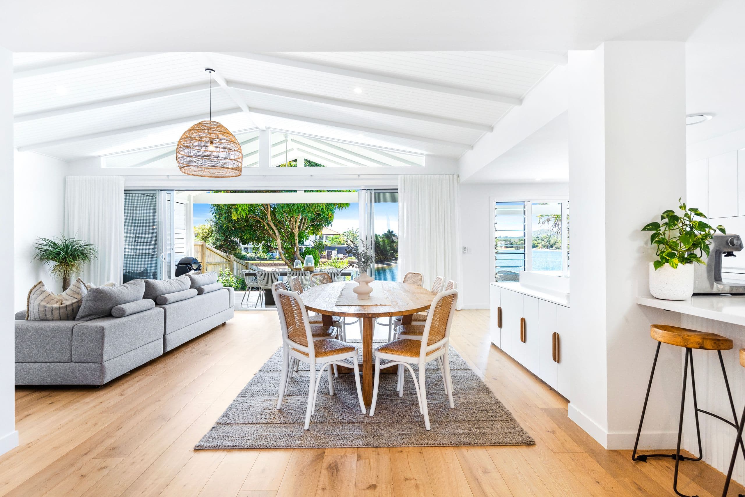 3 Murtha Drive, Elanora QLD 4221, Elanora - Thumbnail 4