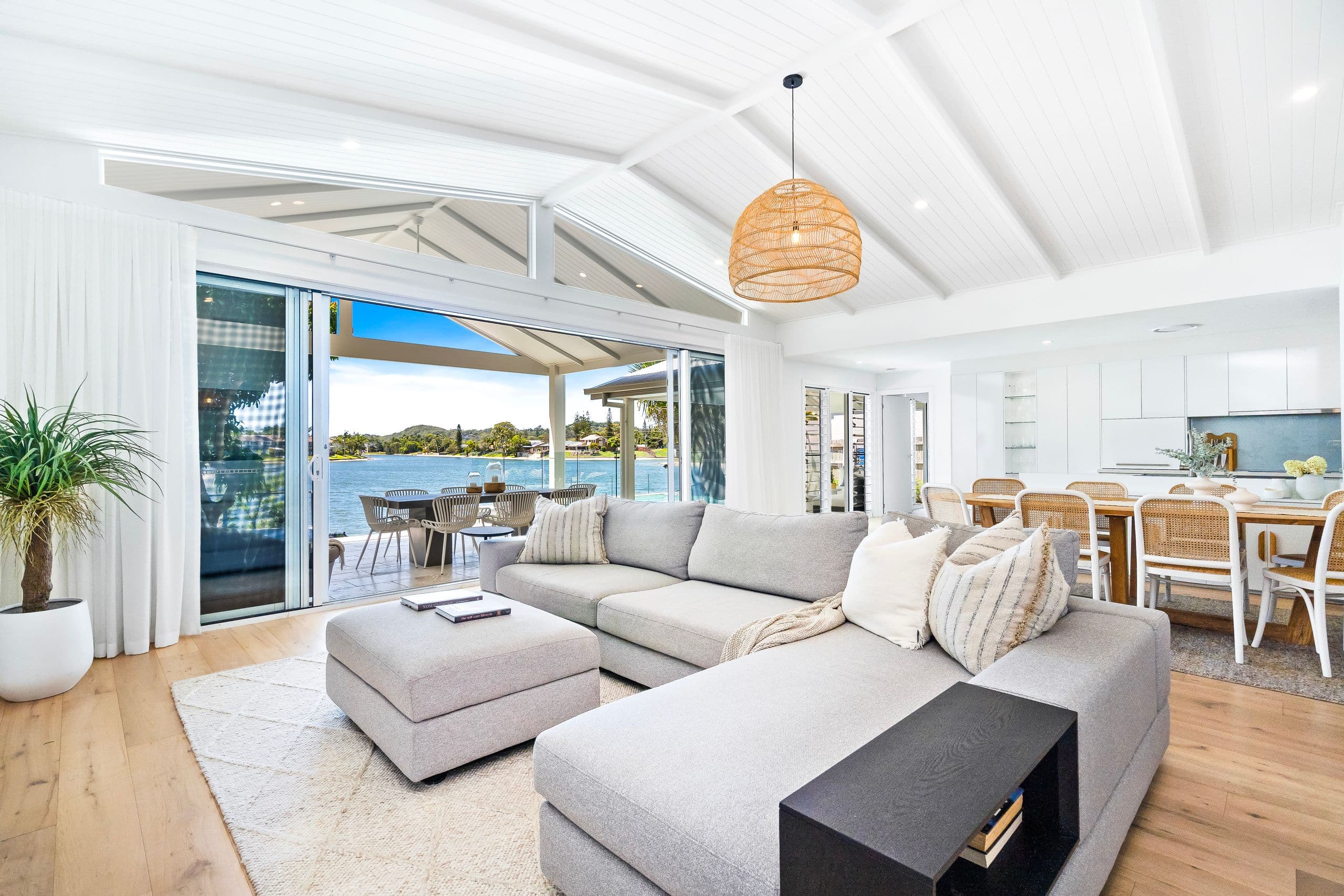 3 Murtha Drive, Elanora QLD 4221, Elanora - Thumbnail 5